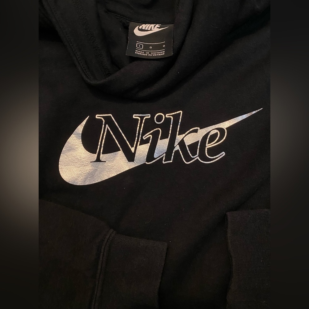 Nike Ninja Hooded Sweater w. Metallic Logo